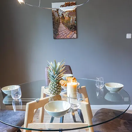 Have-a-nice-stay - U-bahn Nach Hamburg 150m- Baecker & Restaurants 200m - Lidl 800m - Zentrum 1,5km 아렌스부르크