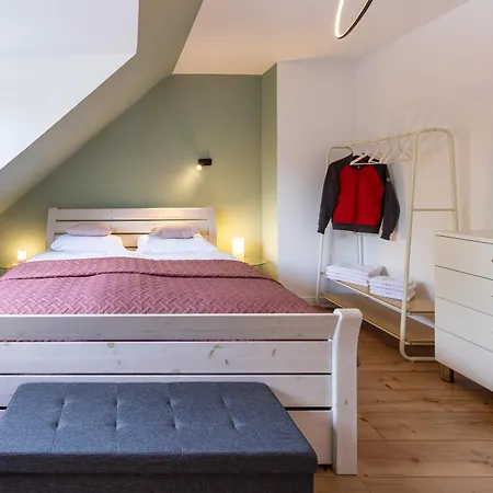 Apartment Have-a-nice-stay - U-bahn Nach Hamburg 150m- Baecker & Restaurants 200m - Lidl 800m - Zentrum 1,5km