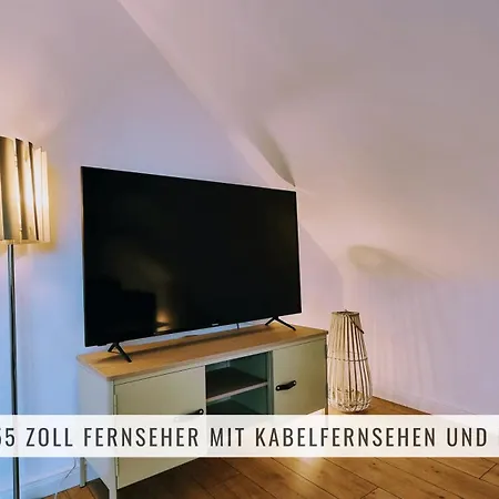 Have-a-nice-stay - U-bahn Nach Hamburg 150m- Baecker & Restaurants 200m - Lidl 800m - Zentrum 1,5km 아파트