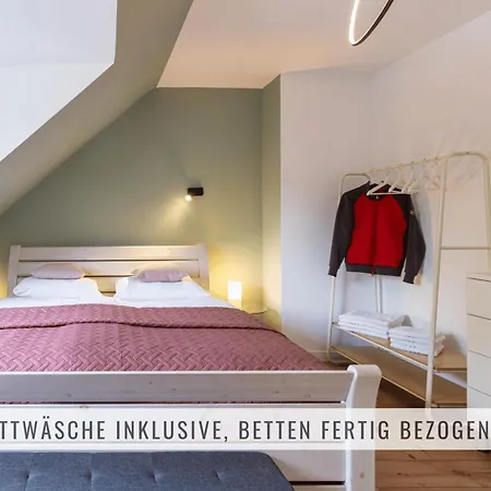 Have-a-nice-stay - U-bahn Nach Hamburg 150m- Baecker & Restaurants 200m - Lidl 800m - Zentrum 1,5km Apartment *