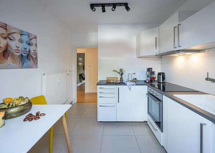 Have-a-nice-stay - U-bahn Nach Hamburg 150m- Baecker & Restaurants 200m - Lidl 800m - Zentrum 1,5km